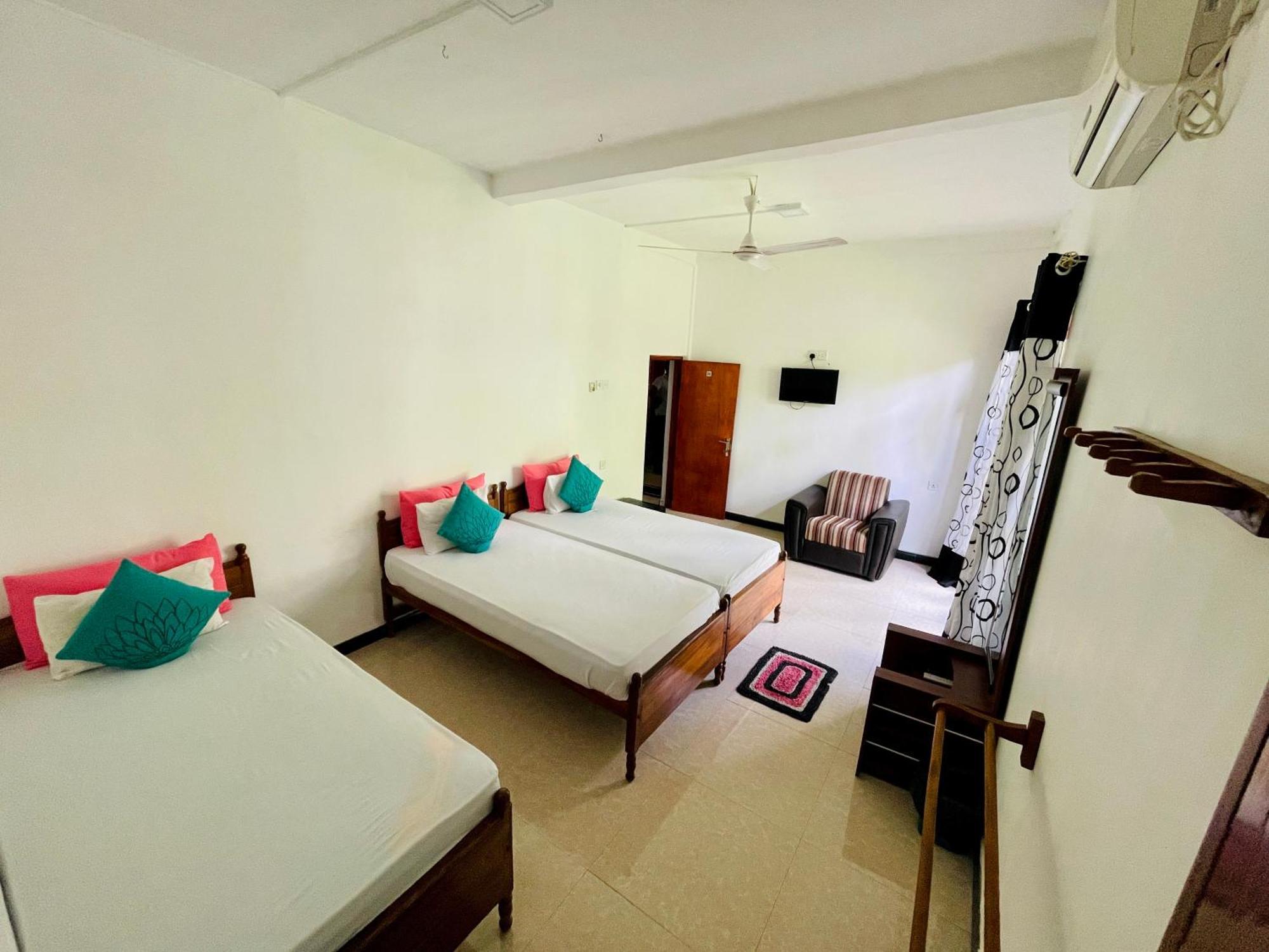 Tishan Holiday Resort Polonnaruwa Bilik gambar