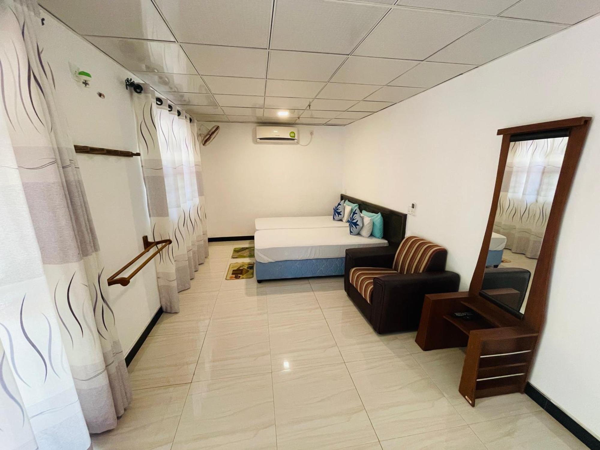 Tishan Holiday Resort Polonnaruwa Bilik gambar